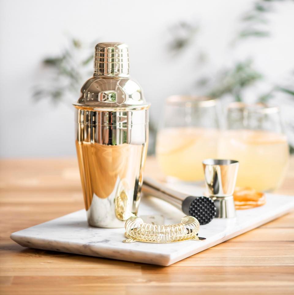 Cocktail shakers for your home bar
