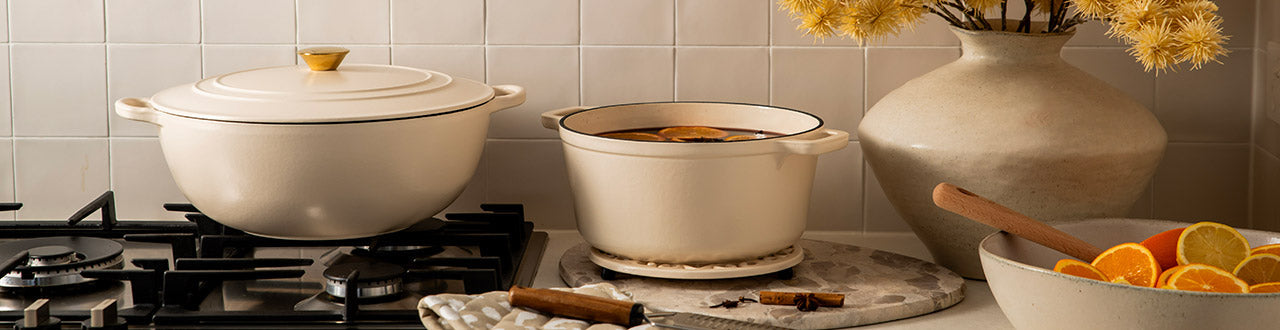 Cast Iron Pots And Fondue Sets