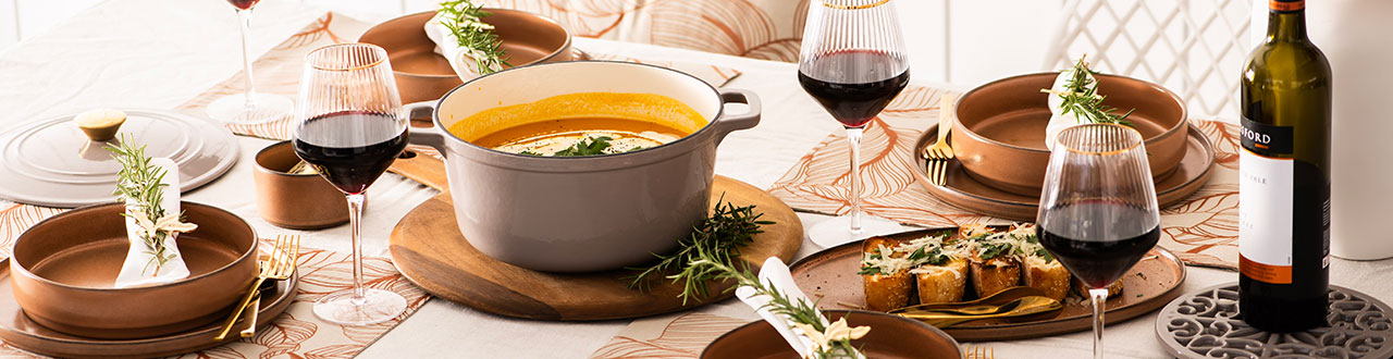 Cast Iron Pots And Fondue Sets