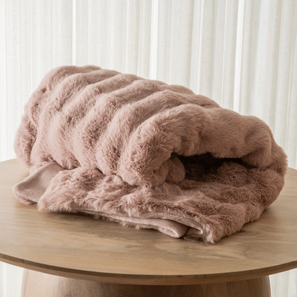 Mauve Ripple 130x180cm Faux Rabbit Fur Throw