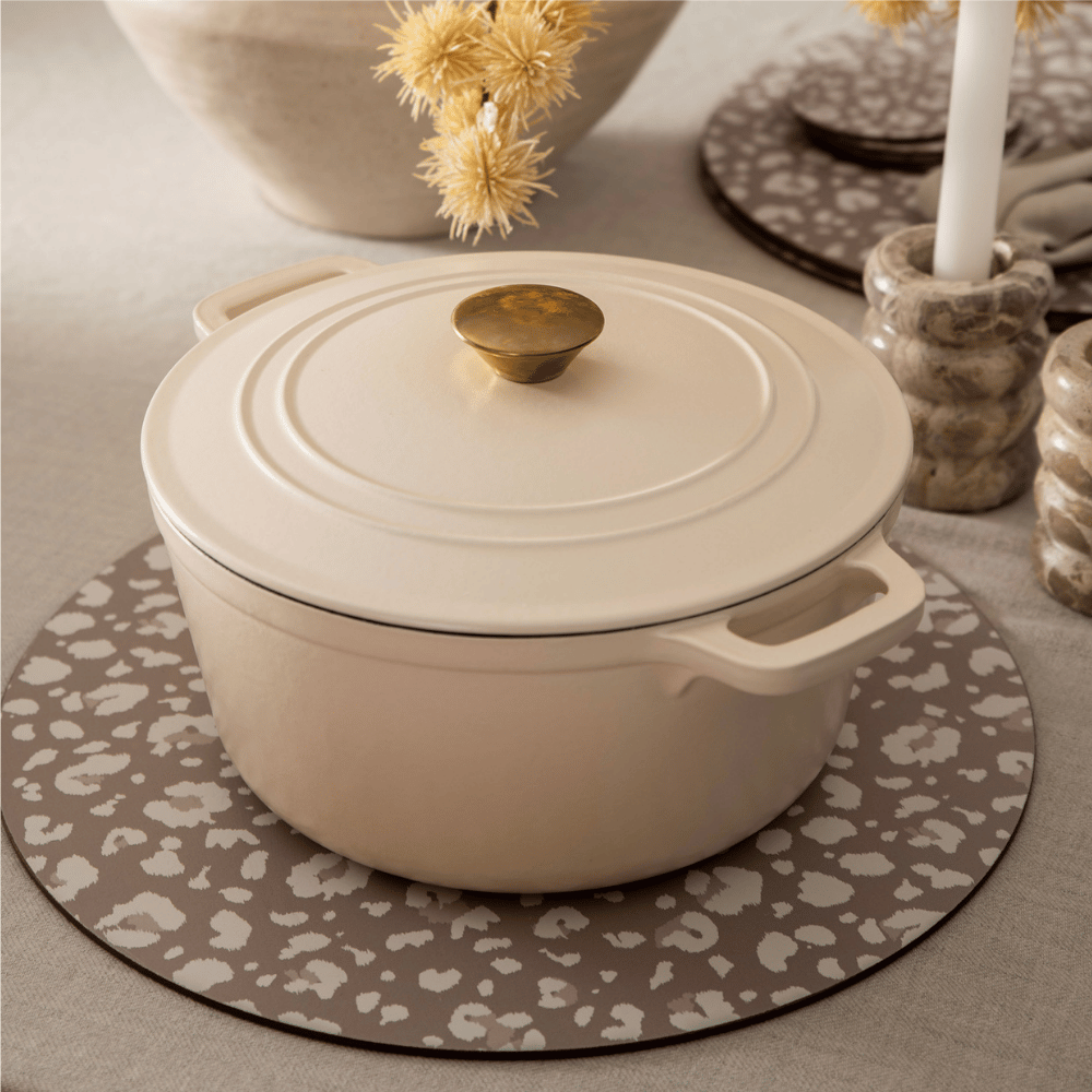 Matte Cream Round 25.5cm 4.6L Cast Iron Casserole Pot