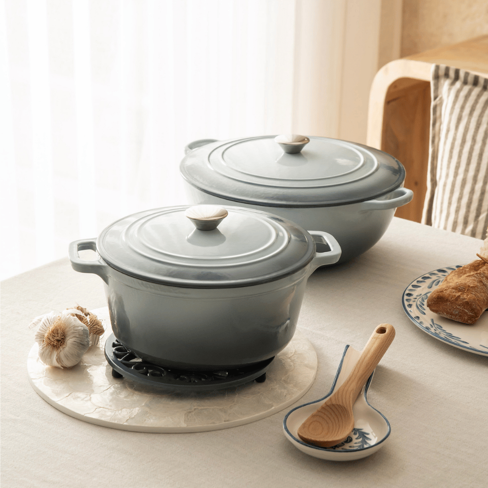Ombre Denim Blue Round 32.5cm 7L Cast Iron Casserole Pot