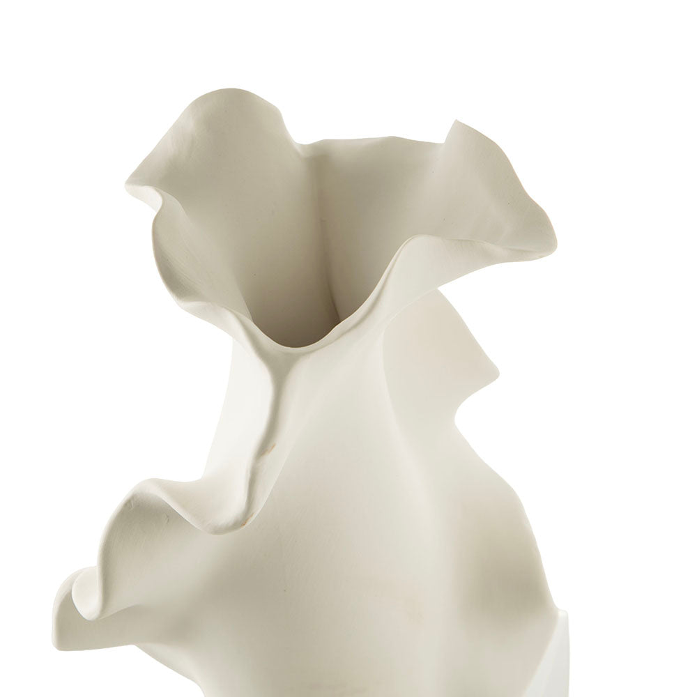 White Frilly 15x13.5x21cm Ceramic Vase