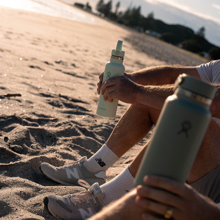 Hydro Flask Standard Mouth Trillium Bottle with Flex Straw Cap 621ml