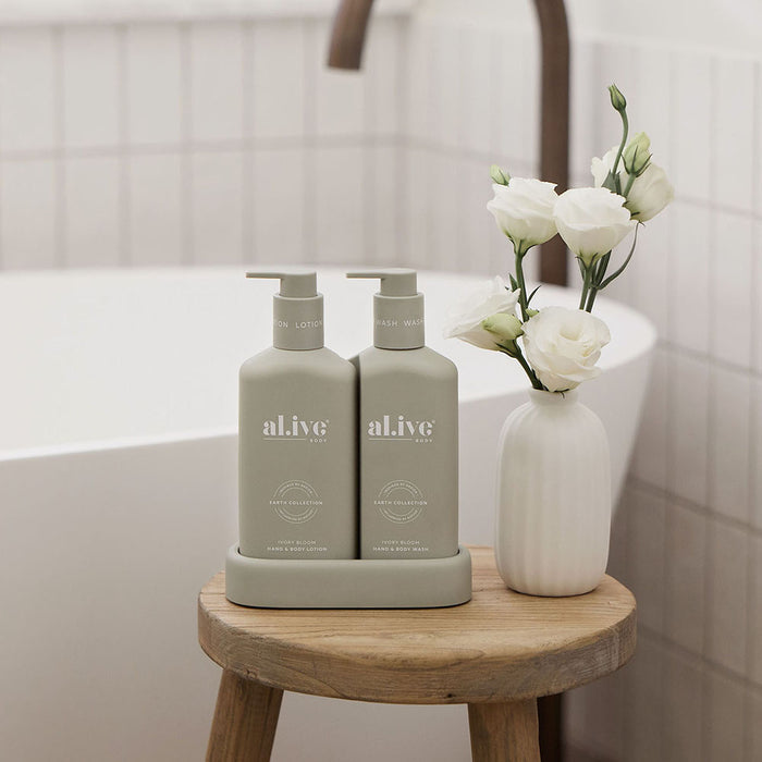 al.ive body Ivory Bloom Wash & Lotion Compact Duo