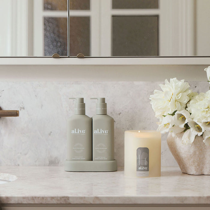 al.ive body Ivory Bloom Wash & Lotion Compact Duo