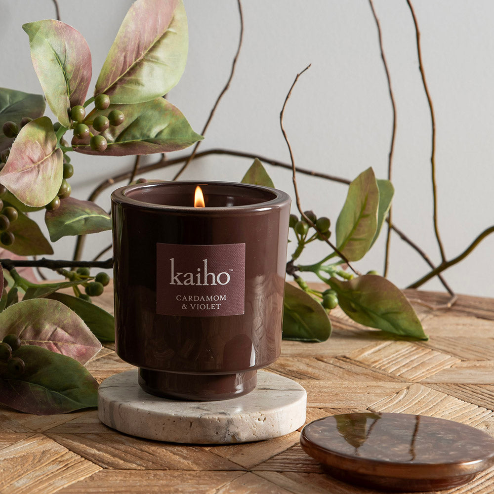 kaiho™ Cardamom & Violet 235g Candle
