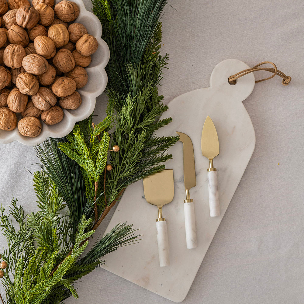 White Marble Board with Handle 42x17cm