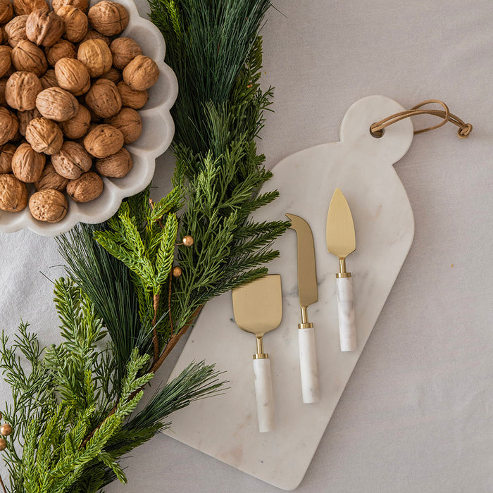 White Marble Board with Handle 42x17cm