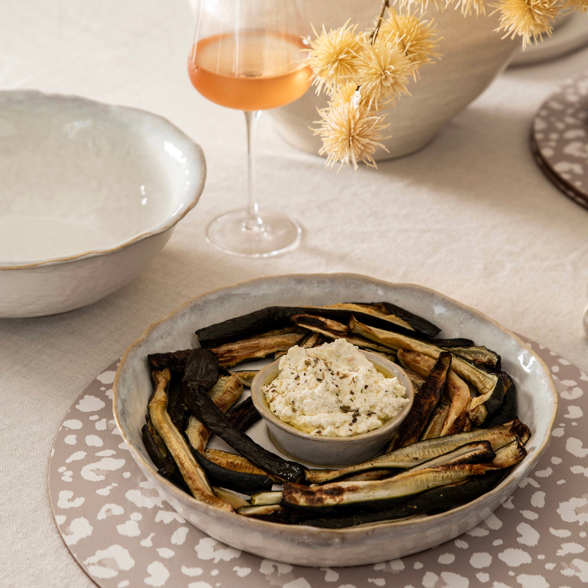 Monaco White Round 27cm Stoneware Chip & Dip Platter