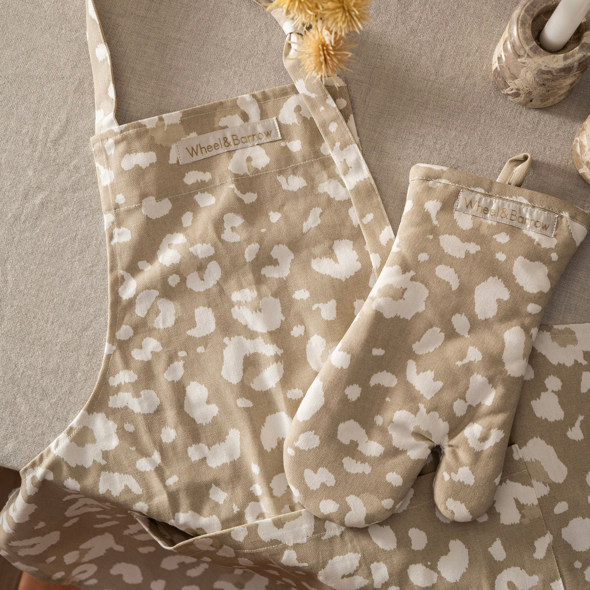 Beige & White Leopard Print Oven Mitt