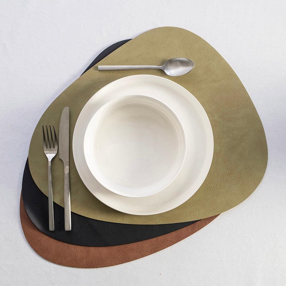 Black Pebble Shape 37x44cm PU Faux Leather Placemat