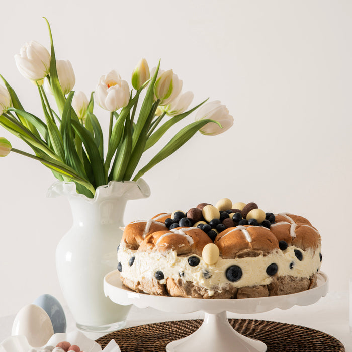 Tulip White 22.5cm Glass Vase