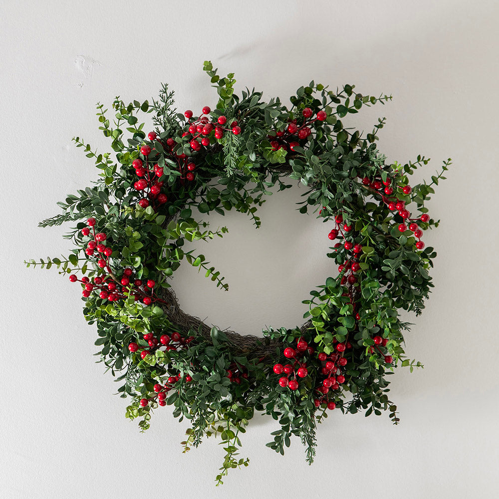 Red Berries 61cm Wreath