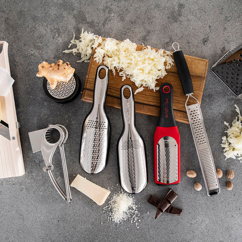 GRATER/ZESTER with Handle Microplane